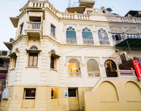 Palace On Ganges - Heritage Hotel